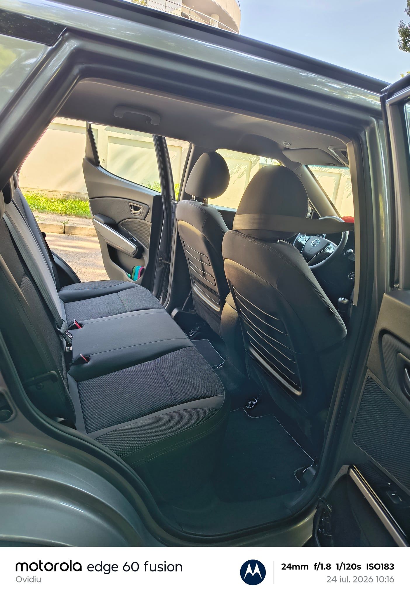 SUV SsangYong Tivoli Smart  - 14