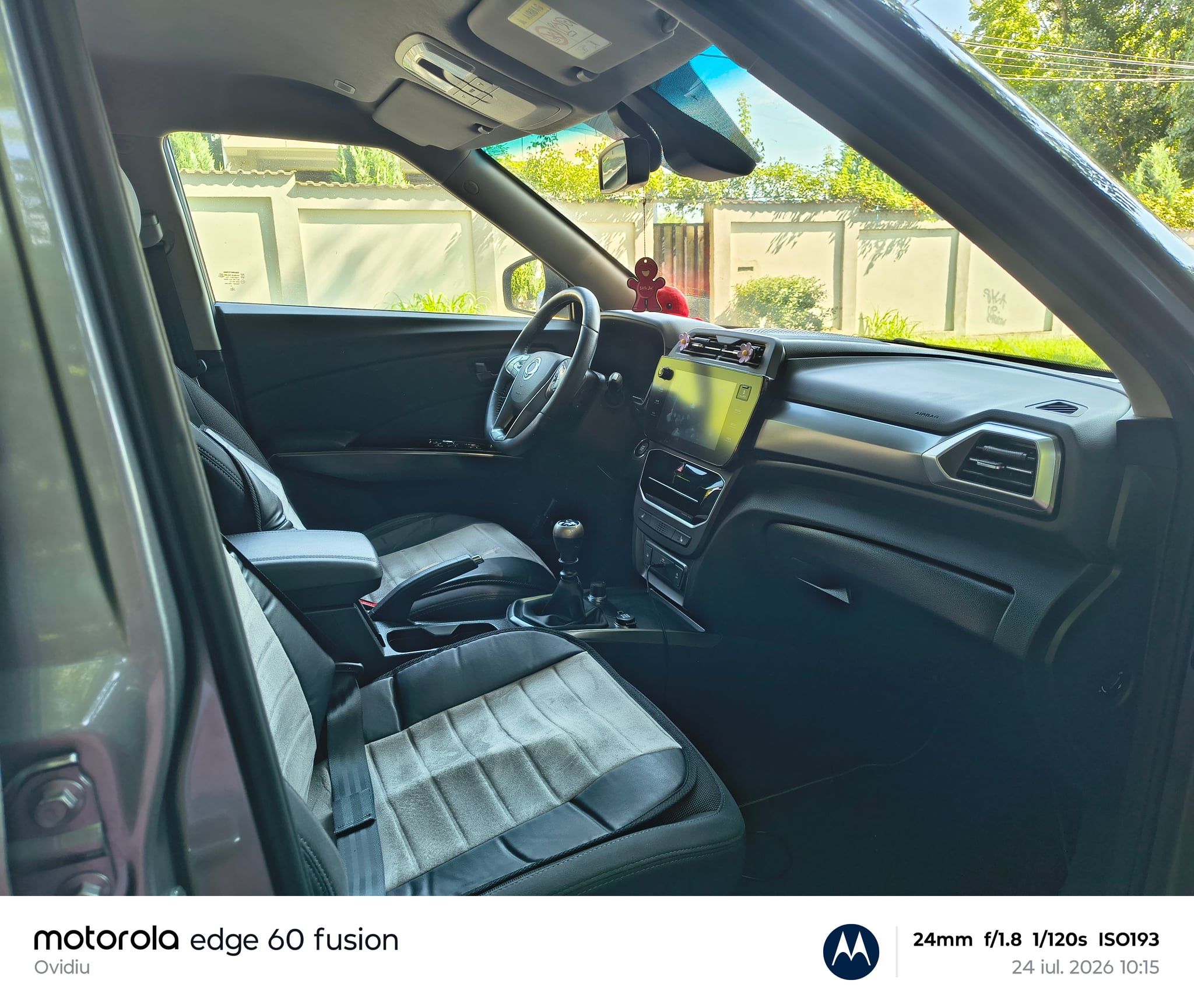 SUV SsangYong Tivoli Smart  - 16