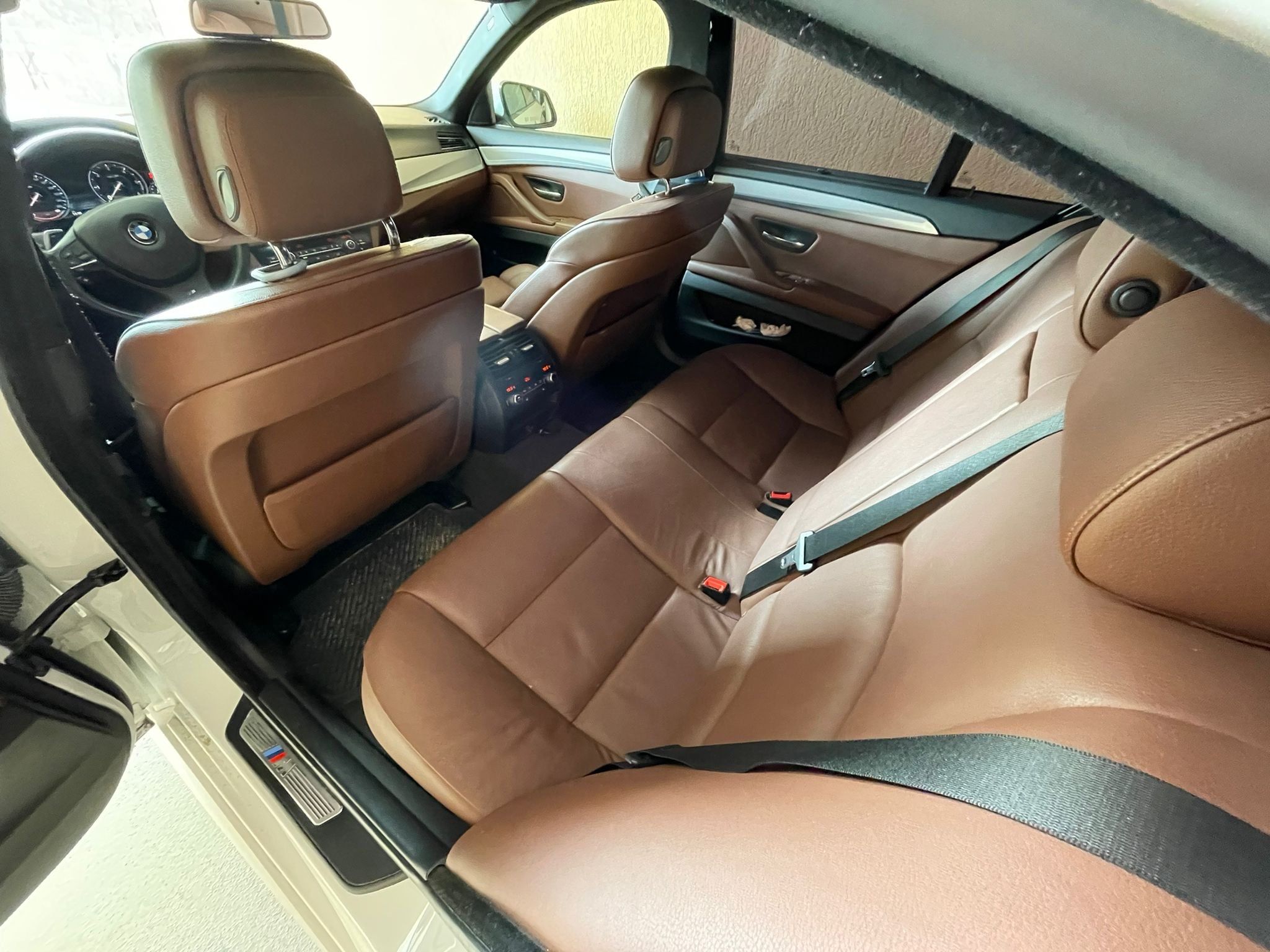 BMW Seria 5 F10 525 diesel xdrive berlina sedan 2013 - al doilea proprietar - 128.000 km - 11