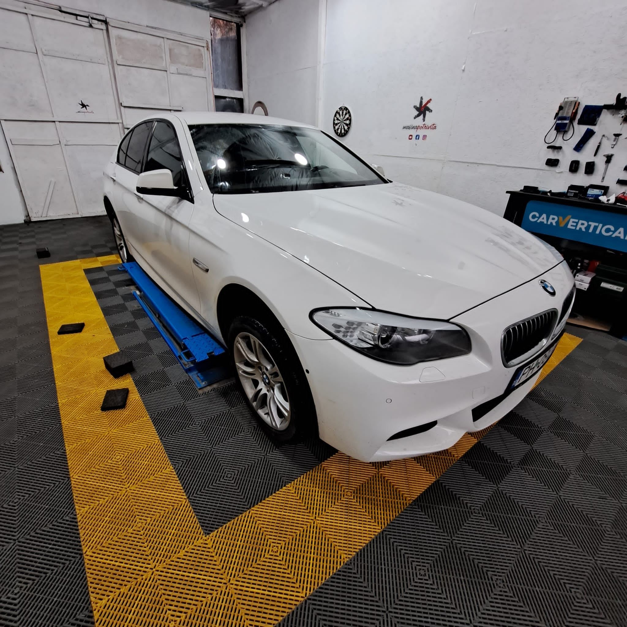 BMW Seria 5 F10 525 diesel xdrive berlina sedan 2013 - al doilea proprietar - 128.000 km - 8