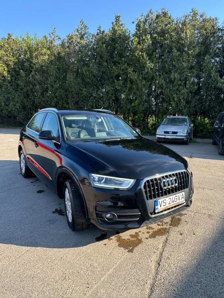 Vând audi Q3