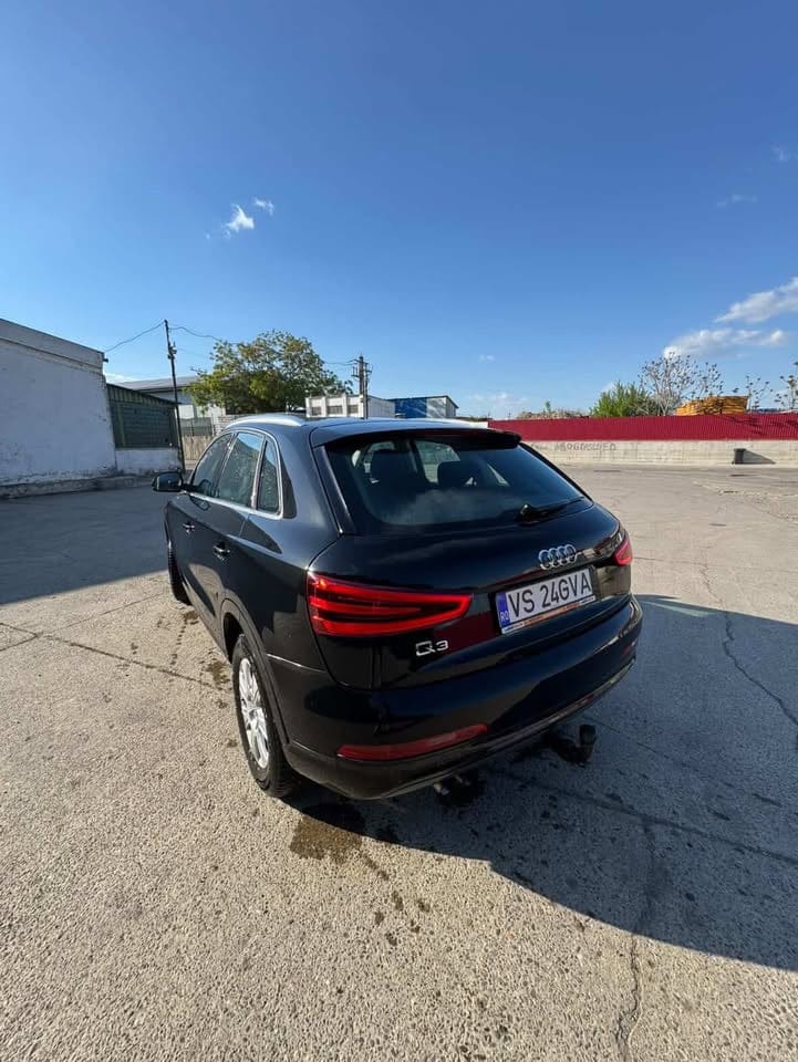 Vând audi Q3 - 5