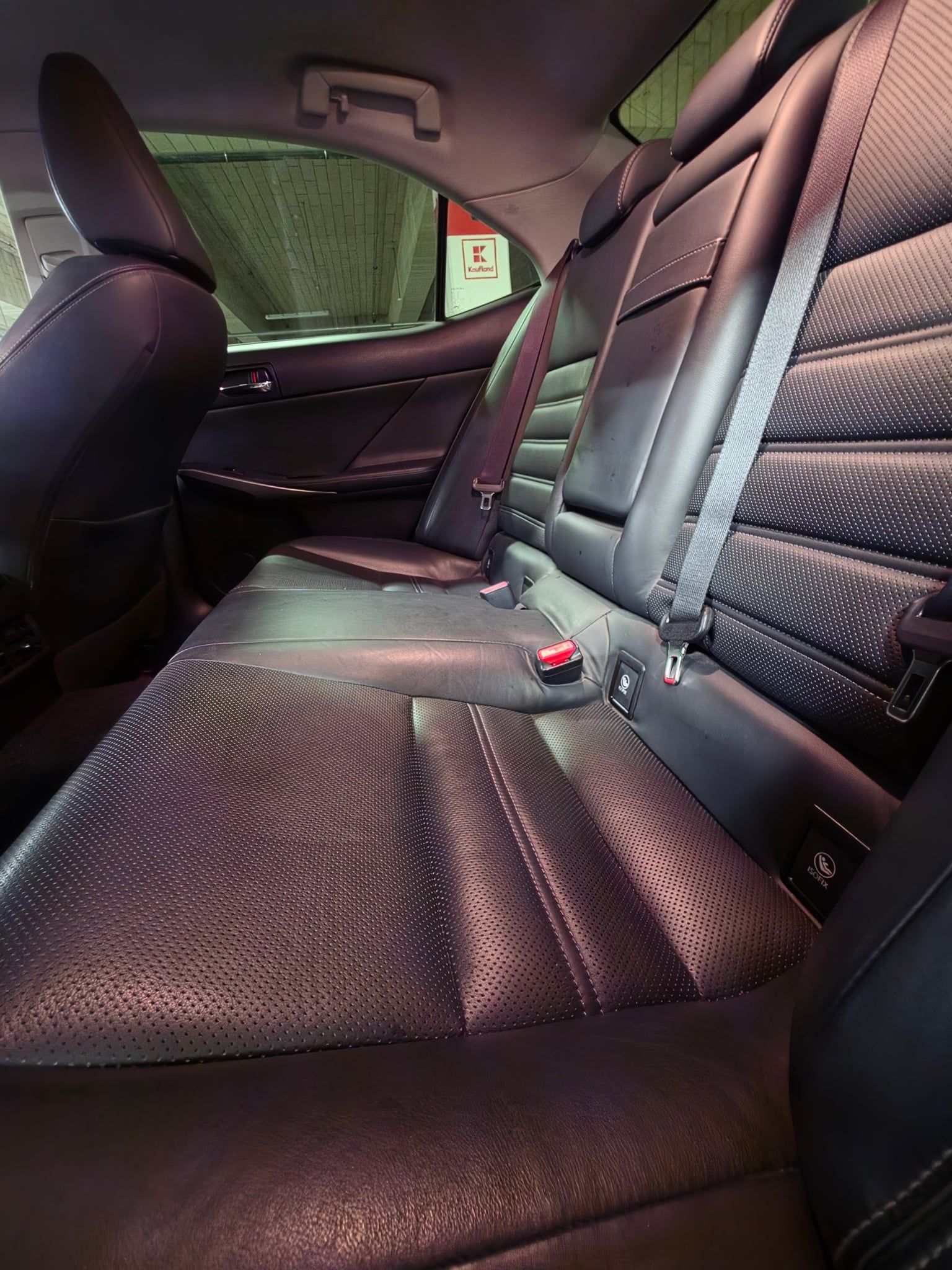 Vand LEXUS IS 300H LUXURY ,,Mark Levinson,scaune ventilate,perdeluta electrica,volan incalzit,etc. ,, - 7
