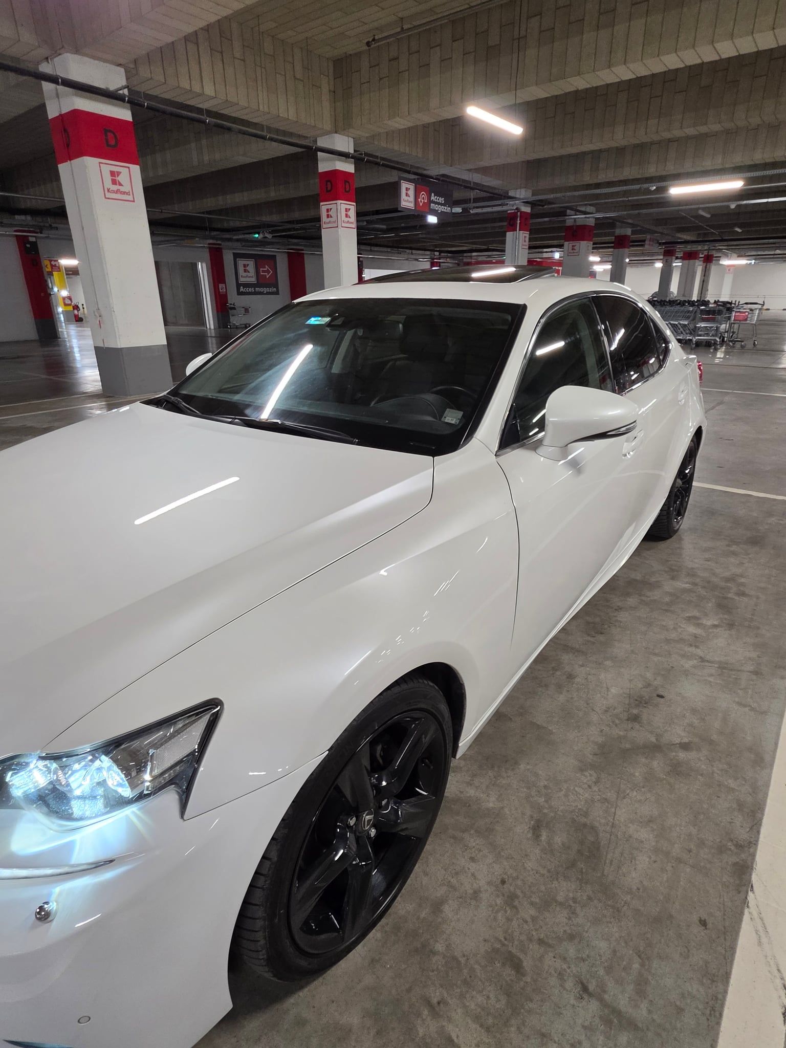 Vand LEXUS IS 300H LUXURY ,,Mark Levinson,scaune ventilate,perdeluta electrica,volan incalzit,etc. ,, - 8