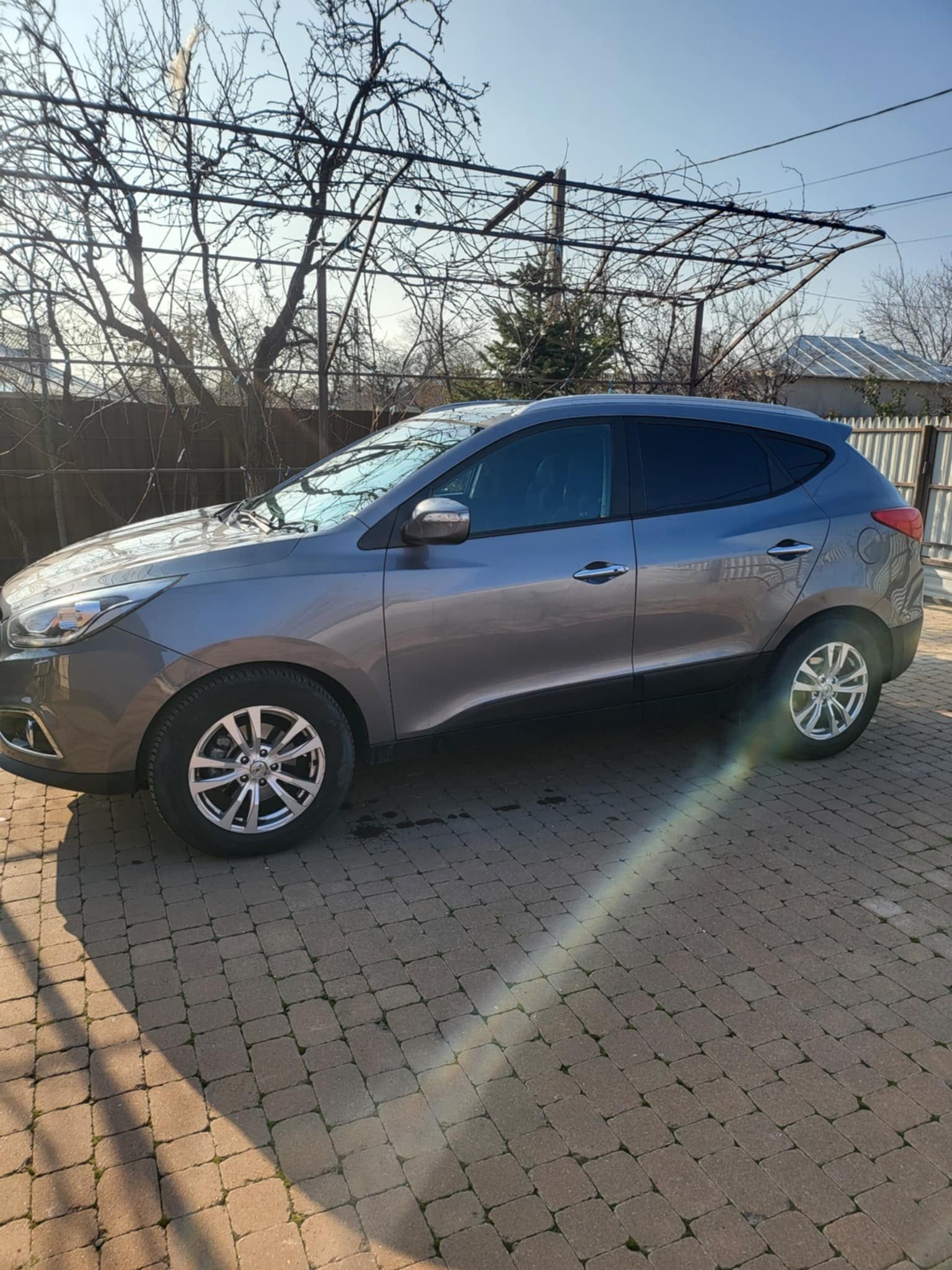 HYUNDAI IX35