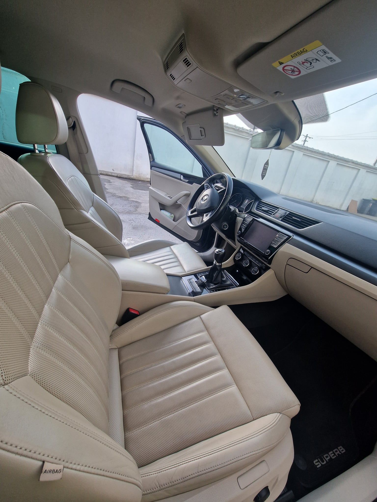 Skoda superb 2017 - 9