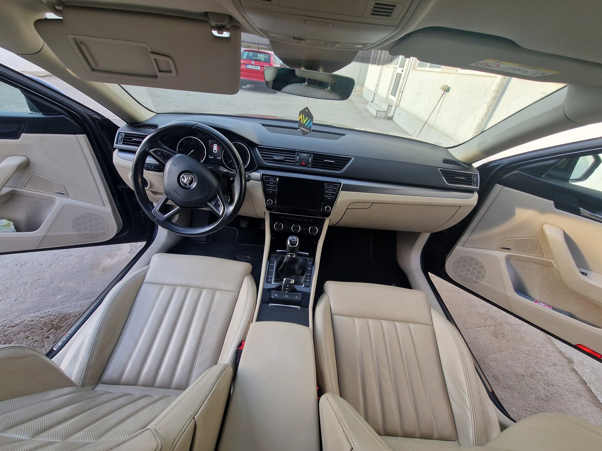 Skoda superb 2017 - 5